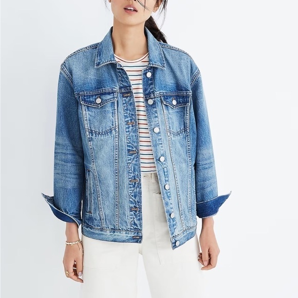 Madewell The Oversized Jean Jacket in Capstone Wash - Picture 1 of 11